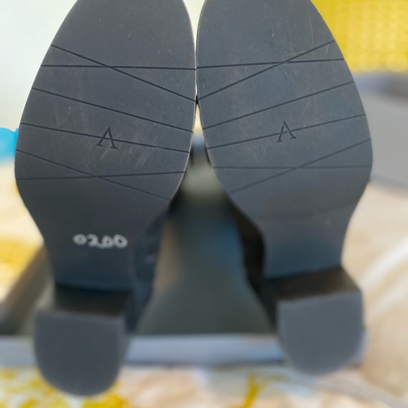 Aquatalia Jean Suede Knee-High Boot Size 7.5 - Picture 4 of 6